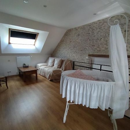 Les Ormeaux Hotell Oisly Exteriör bild
